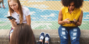 kwetsend gedrag online